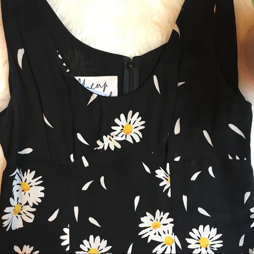 ✔️SOLD✔️Moschino Cheap and Chic Daisy Dress - Picture 4 of 8